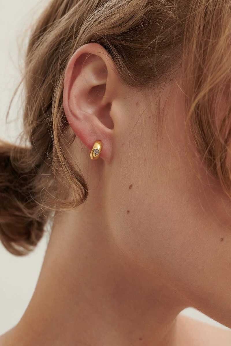 DIAMONTE EYE HUGGIE-GOLD Jewellery Anna Rossi Jewellery
