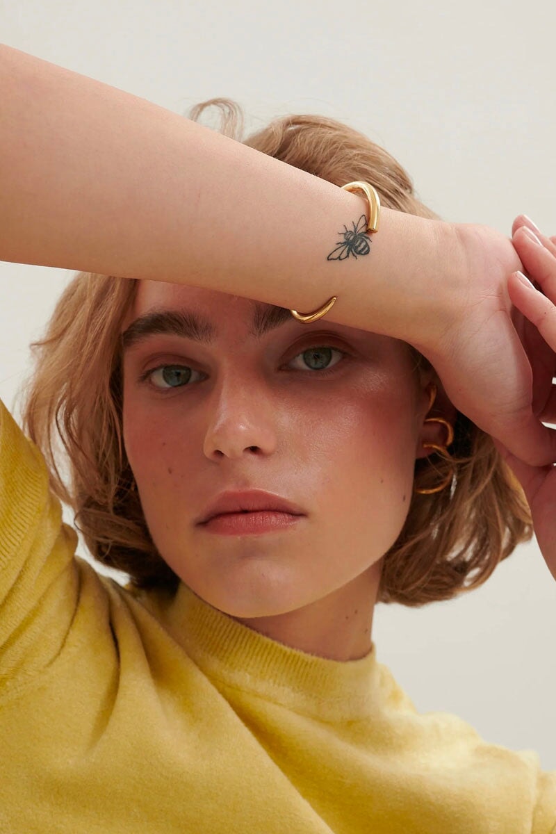 TO THE POINT CUFF-GOLD Jewellery Anna Rossi Jewellery Uni Gold