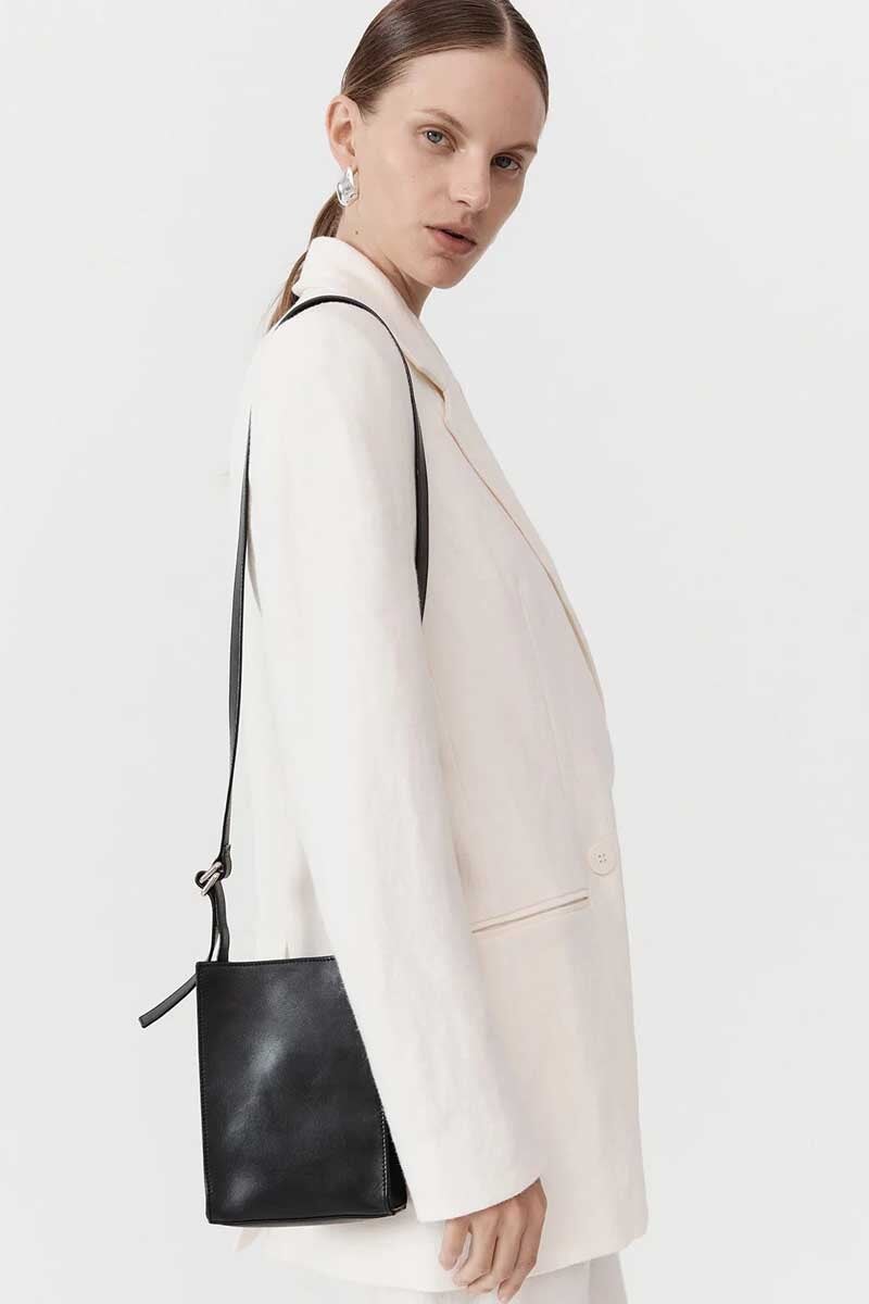 BOXY SLING POUCH-BLACK Bags ST AGNI