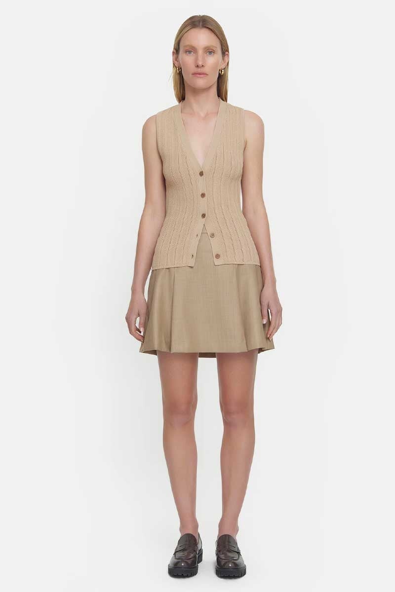 PLAZA VEST-TAN Tops Viktoria and Woods