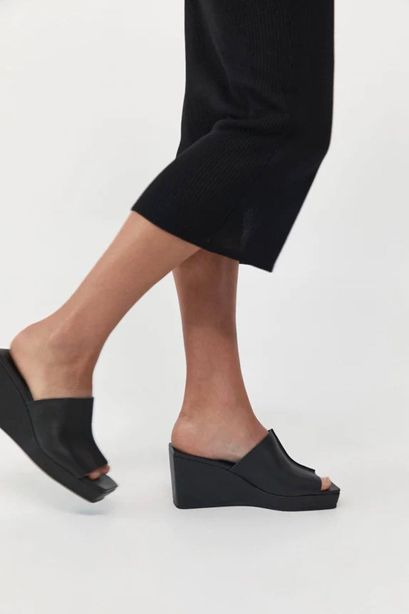 MARIA WEDGE-BLACK Shoes ST AGNI