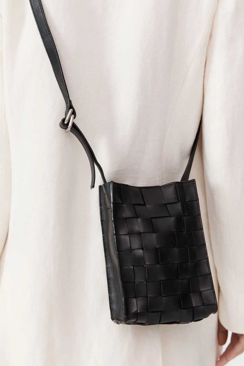 WOVEN BOXY SLING POUCH-BLACK Bags ST AGNI