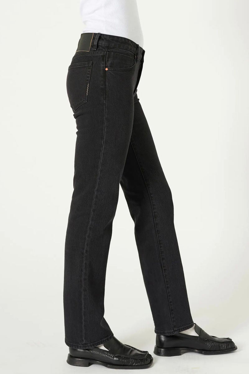 MIA STRAIGHT BLACK EARTH-WASHED BLACK Denim NEUW