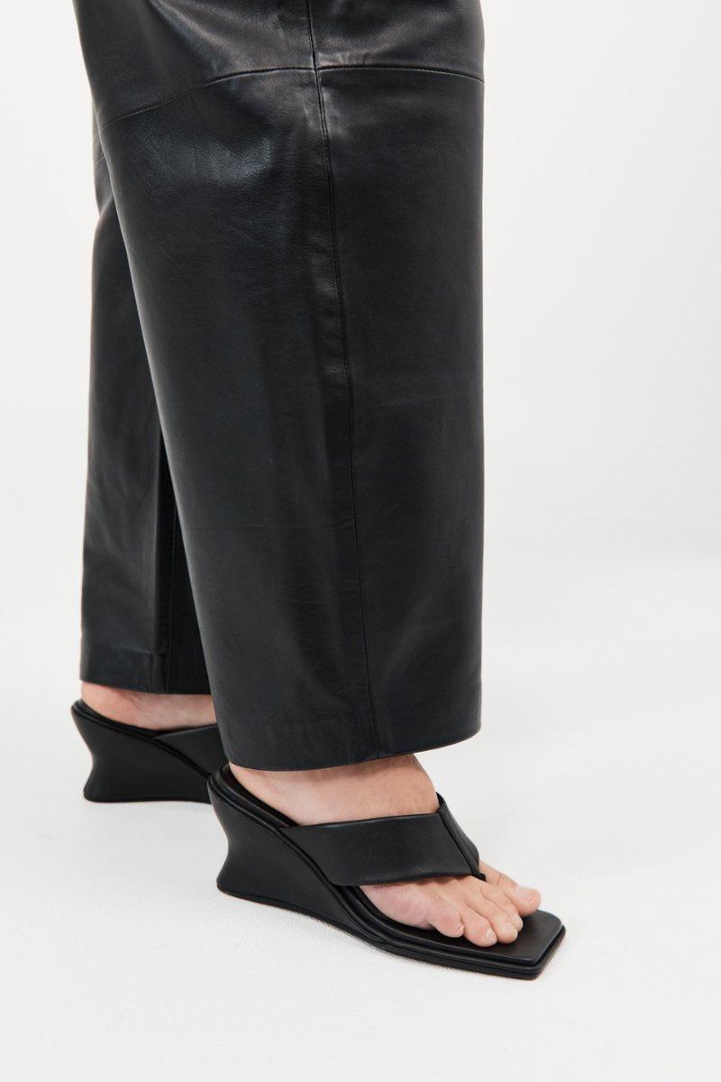 SOFT THONG CONTOUR WEDGE-BLACK Heels ST AGNI