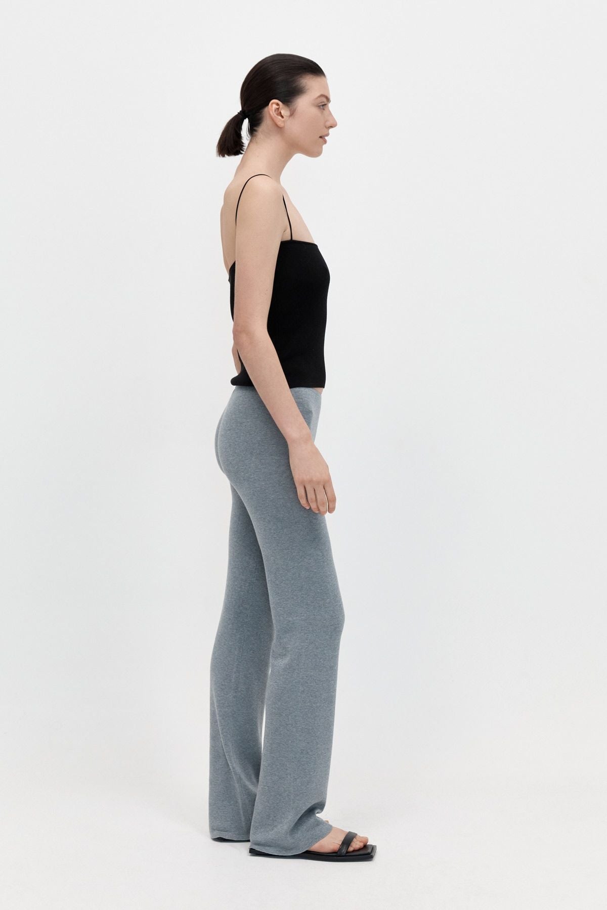 FINE STRAP KNIT TOP-BLACK Knitwear ST AGNI