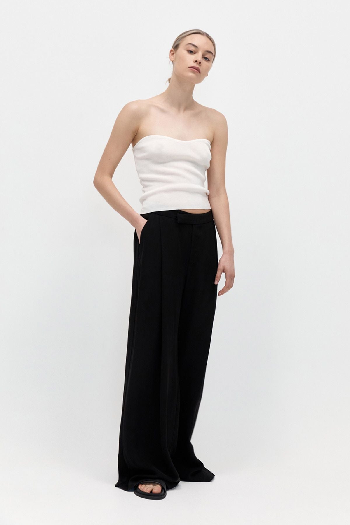 CURVE KNIT TOP-WHITE Tops ST AGNI