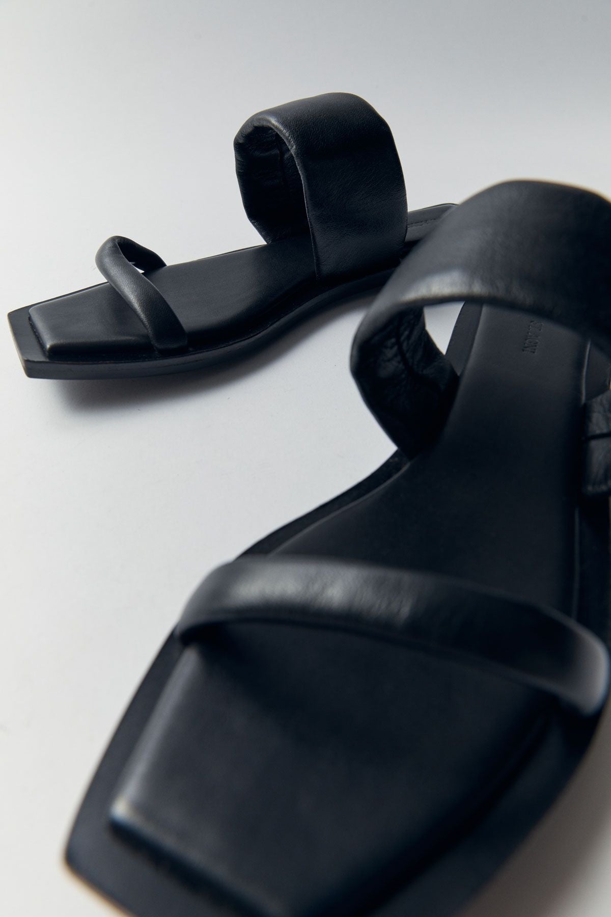 RESORT SLIDE-BLACK Shoes ST AGNI