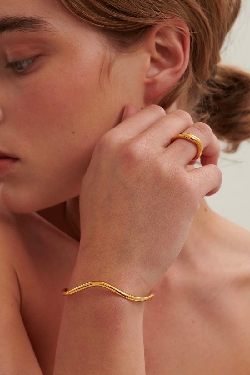 RIPPLE BANGLE-GOLD Jewellery Anna Rossi Jewellery Uni Gold 