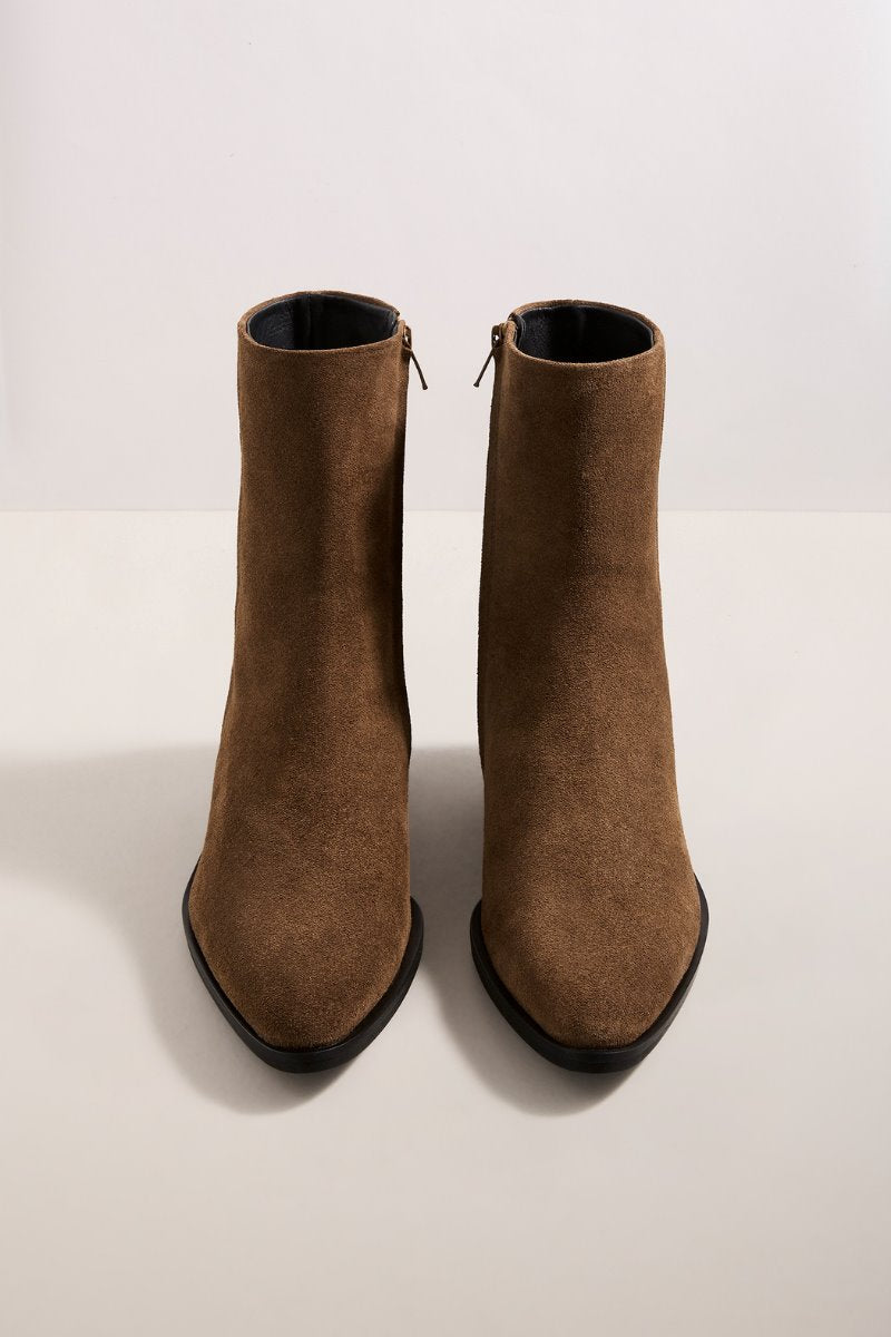 THE HUDSON BOOT-NUTMEG SUEDE Footwear A.Emery 