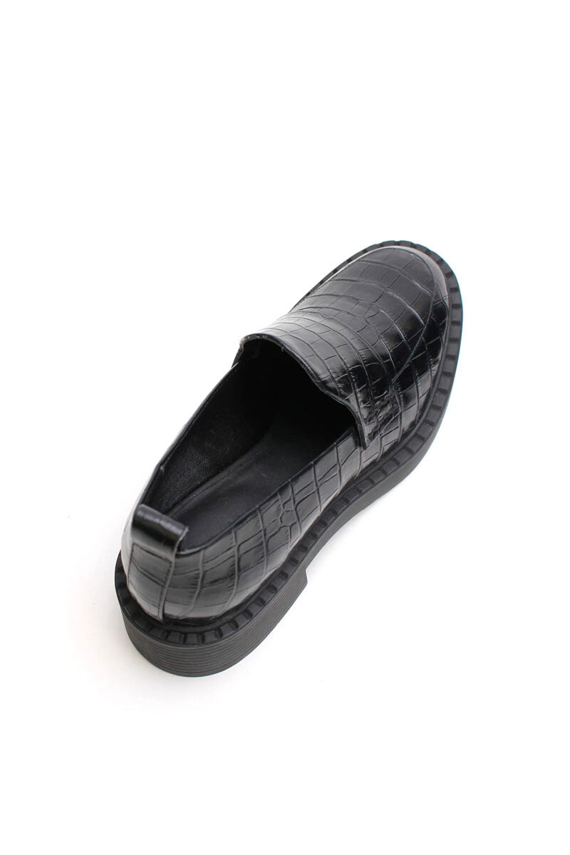 FLEUR LOAFER-BLACK CROC Shoes LA TRIBE 
