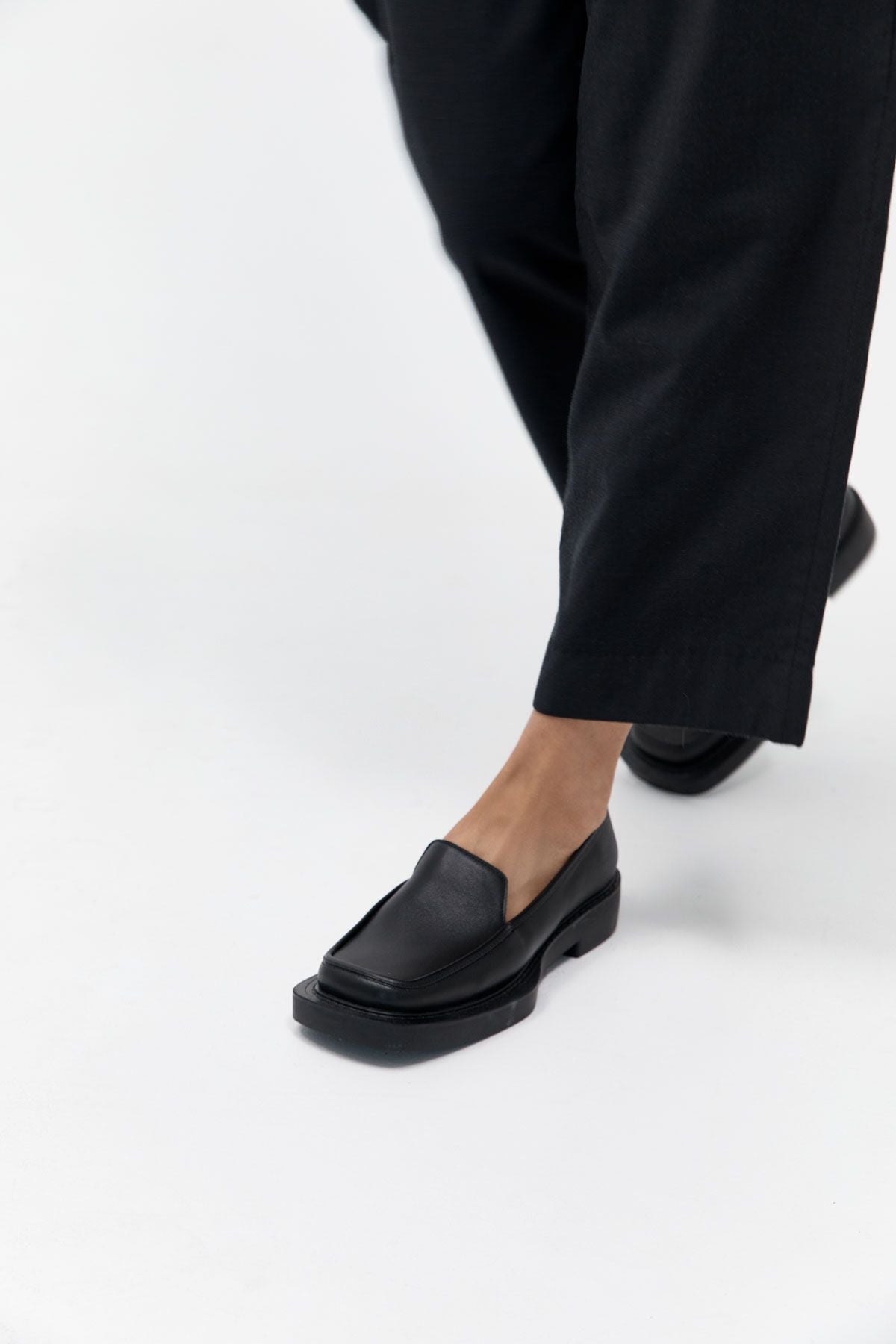 SQUARE LOAFER-BLACK Shoes ST AGNI 